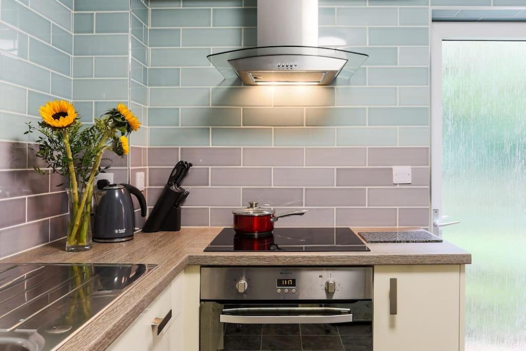 Truro Apartment In A Stunning Quiet Location Dış mekan fotoğraf